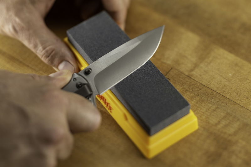 What Features Should You Look for in an Outdoor Knife Sharpener?