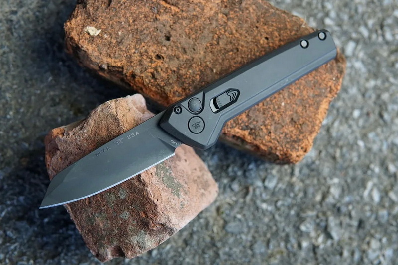 How to Pick an OTF Knife for EDC Use?
