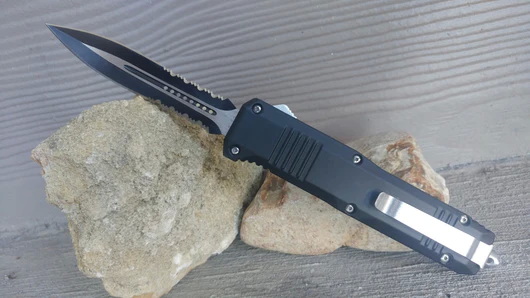 Can You Carry an OTF Knife?