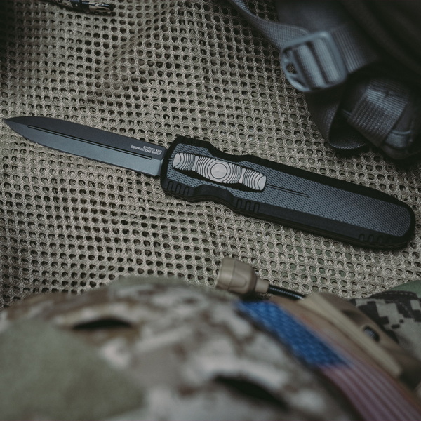 What Is An OTF Knife?