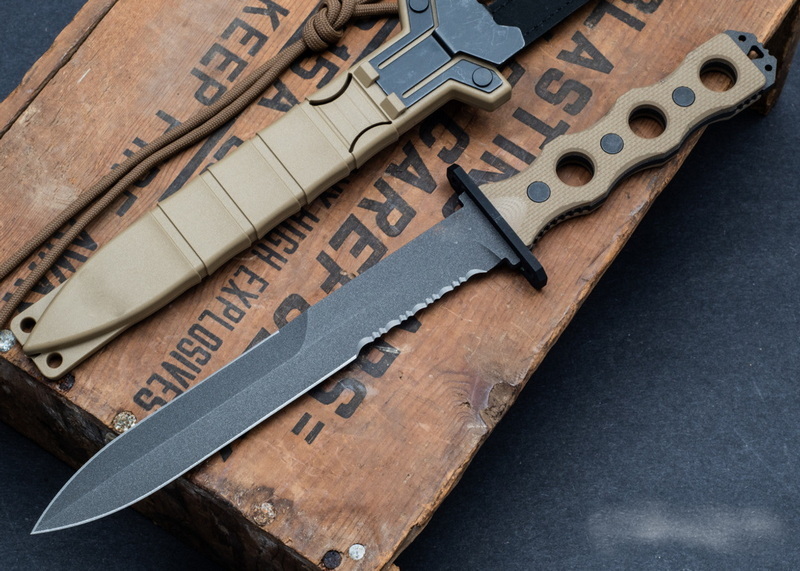 Tactical Serrated Knife