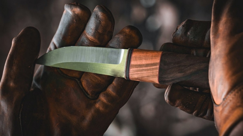 Looking for a Trusted OEM OTF Knife Manufacturer?