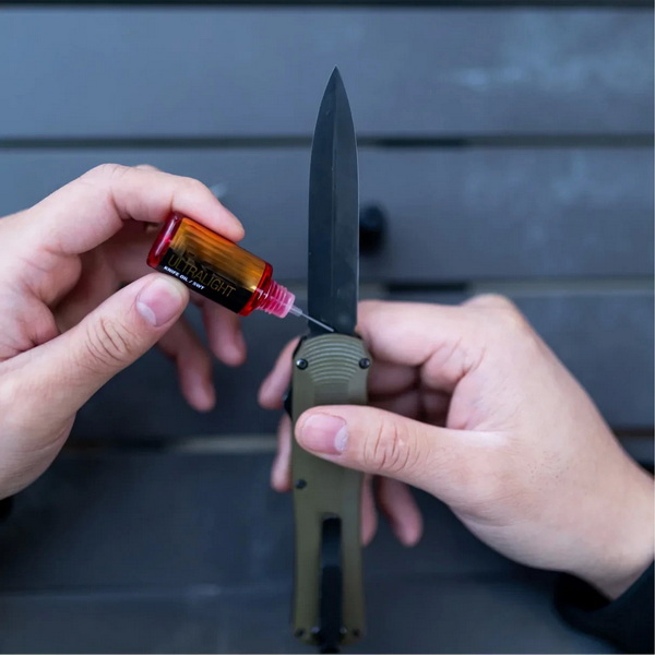 Oil An OTF Knife