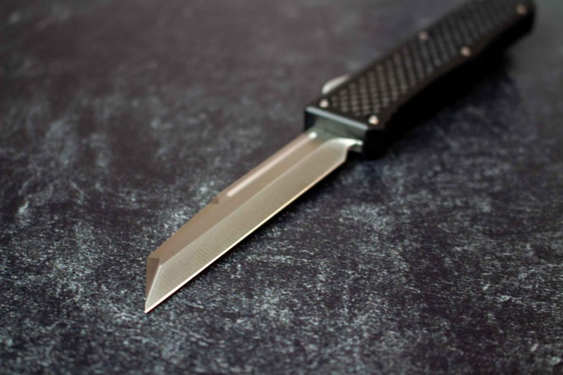 What Sets Premium OTF Knives Apart from Budget Options?