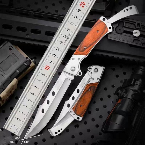 What Are the Best Custom OTF Knives You Can Buy?